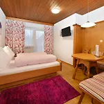 Apartment Rundblick Gaestehaus Tschagguns By Alpenfeder *