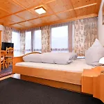 Apartment Rundblick Gaestehaus Tschagguns By Alpenfeder Schruns