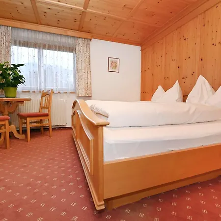 Rundblick Gaestehaus Tschagguns By Alpenfeder