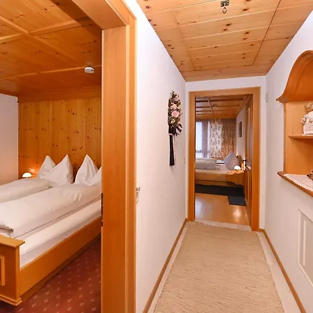 Rundblick Gaestehaus Tschagguns By Alpenfeder Lägenhet Schruns