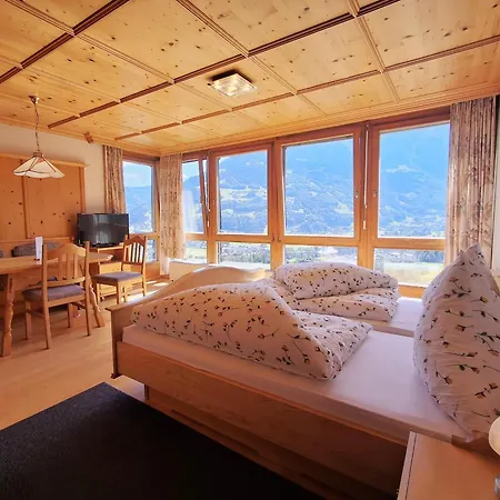 Apartment Rundblick Gaestehaus Tschagguns By Alpenfeder *